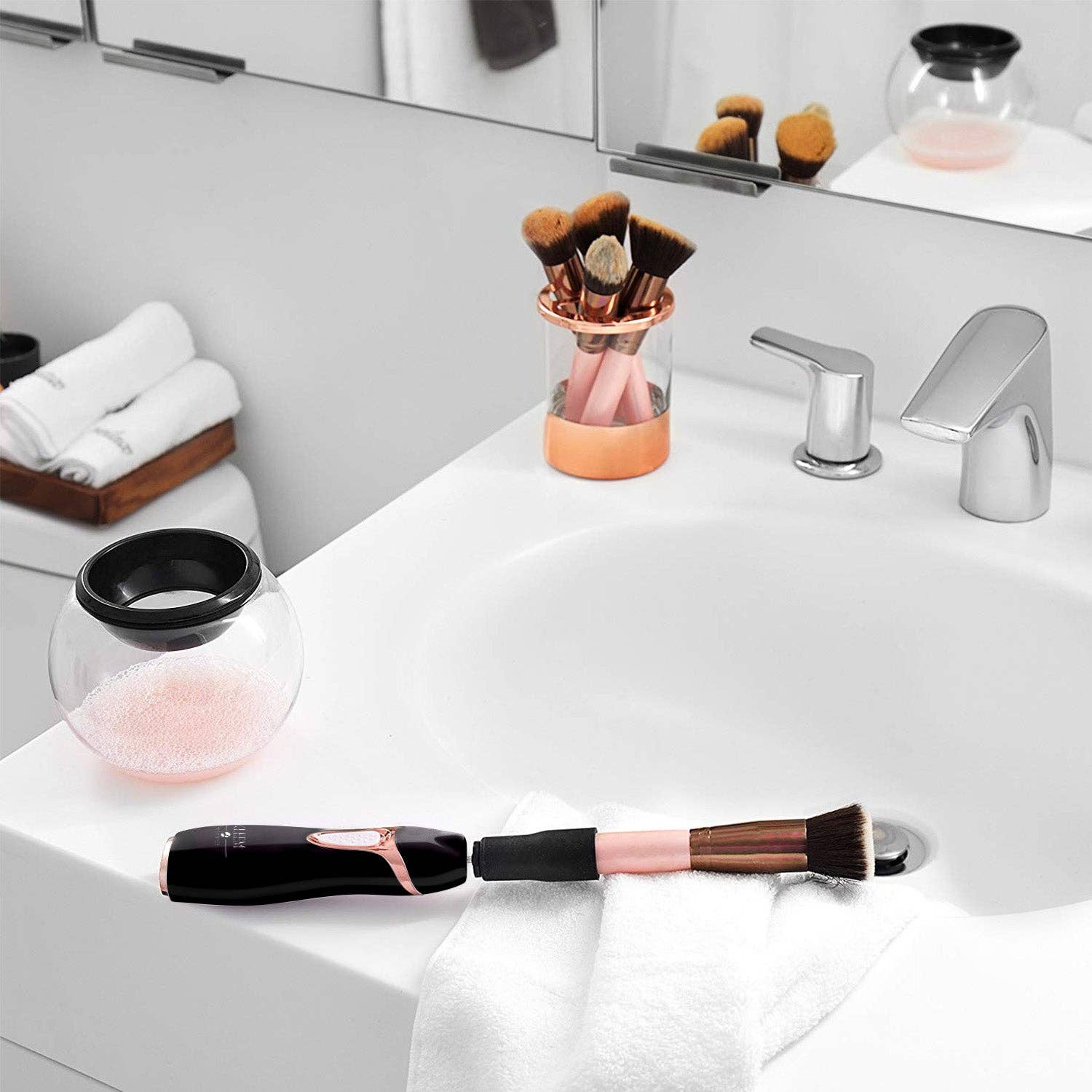 Automatic Makeup Brush Cleaner & Dryer: Fast, Effective, Gentle Tool